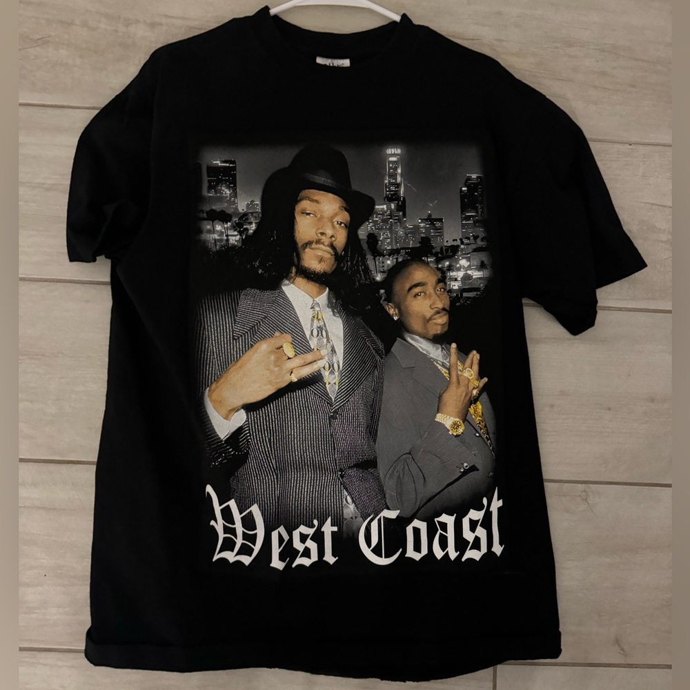 West coast rappers t shirt (tupac and snoop dogg)